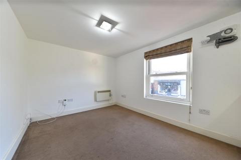 1 bedroom flat to rent, High Street, Stevenage