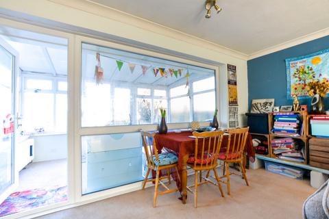 2 bedroom bungalow for sale, Bailey Crescent, East Sussex, BN22 0RD