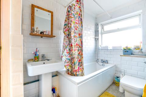 7 Bailey Crescent, Eastbourne, BN22 0RD