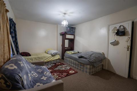 80 Botha Road, Bordesley Green, Birmingham, B9 5LT