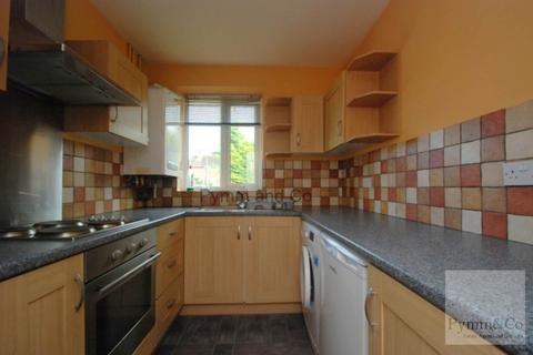 2 bedroom flat to rent, Bevan Close, Norwich NR5