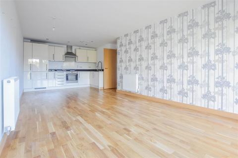 2 bedroom flat for sale, Smeaton Court, Hertford SG13