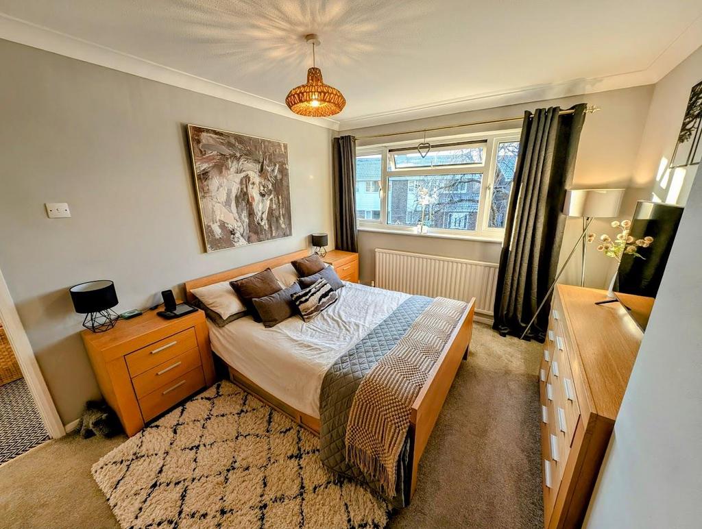 66 Merlin Way bed1 2.jpg