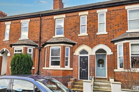 3 bedroom terraced house to rent, St. Andrews Avenue, Timperley