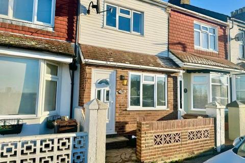 4 bedroom terraced house to rent, Imperial Road, Gillingham ME7