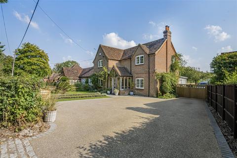 2 bedroom detached house to rent, Fingest, Henley-On-Thames RG9