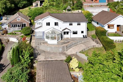 Oaks Court, Abersychan, Pontypool