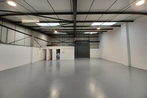 Warehouse to rent, Unit 4 Victory Close, Woolsbridge Industrial Estate, Wimborne, BH21 6SX