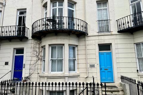 1 bedroom flat to rent, Albion Road, Scarborough, North Yorkshire