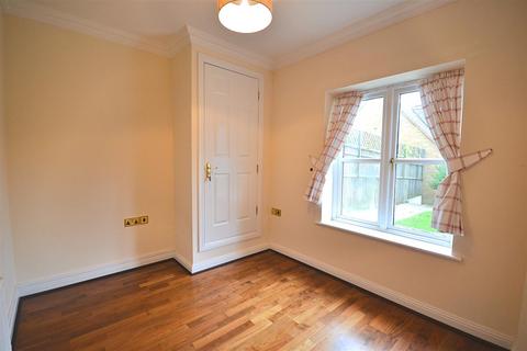 4 bedroom terraced house for sale, Peverell Avenue West, Poundbury, Dorchester