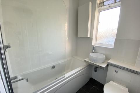 1 bedroom flat to rent, Derby Road, Heaton Moor, Stockport, SK4