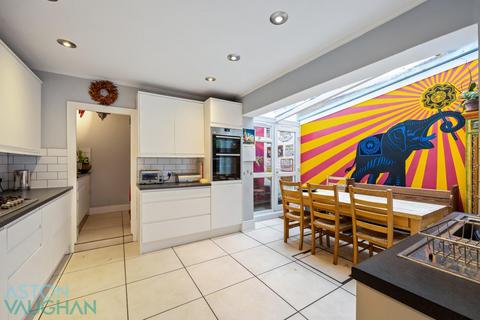 4 bedroom terraced house for sale, Queens Park Terrace, Brighton BN2