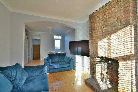 26 Springfield Road, Bexhill-on-sea, TN40 2BX