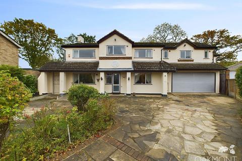 6 bedroom detached house for sale, Barleycorn Way, Hornchurch