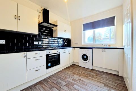 1 bedroom flat to rent, Bury New Road, Prestwich, M25