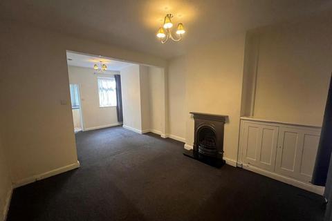 2 bedroom house to rent, Ordish Street, Burton-On-Trent