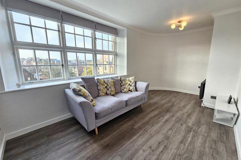 2 bedroom flat to rent, Navigation Road, York