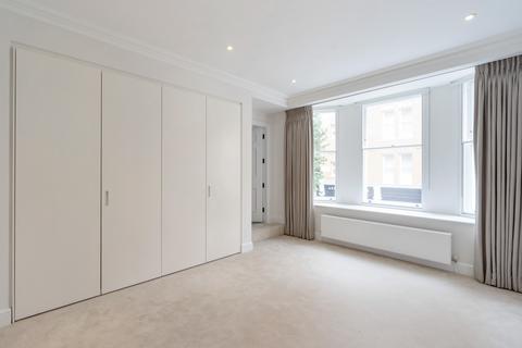 3 bedroom flat to rent, Sloane Street, Knightsbridge, London