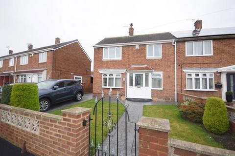 2 bedroom semi-detached house to rent, Lawrence Avenue, South Shields