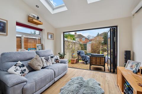 72 Brightside Avenue, Staines-upon-thames, TW18 1NQ