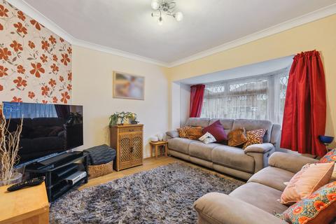 72 Brightside Avenue, Staines-upon-thames, TW18 1NQ