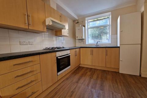 4 bedroom house to rent, Park Crescent, BRIGHTON BN2