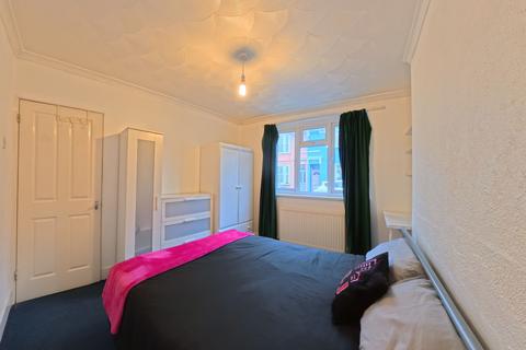 4 bedroom house to rent, Park Crescent, BRIGHTON BN2