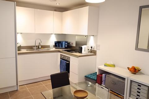 1 bedroom flat for sale, 1 Douglas House, Ferry Court, Wales, CF11 0LD