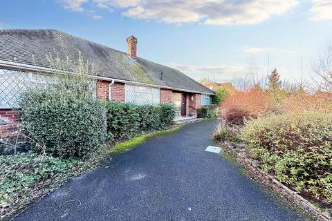 2 bedroom detached bungalow for sale, Sherbourne Drive, Windsor, SL4