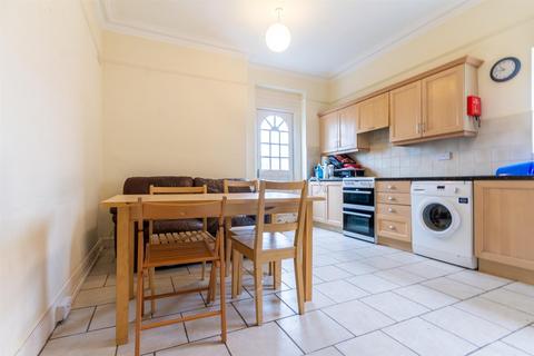 5 bedroom maisonette to rent, Eslington Terrace, Jesmond