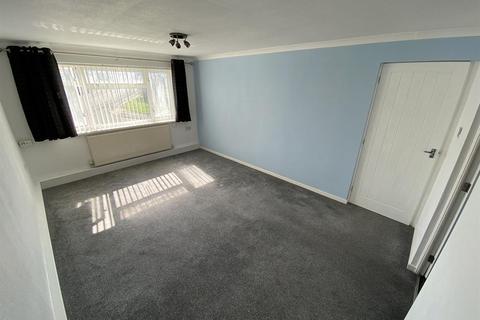 1 bedroom flat to rent, Plymouth Court, Devonshire Close, Newbold, Chesterfield, S41 8UB