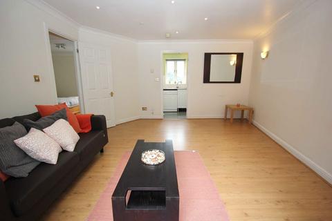 1 bedroom flat to rent, Orton Street, London E1W