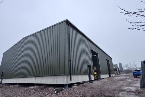 Industrial unit to rent, Unit At Offerton Lane, Offerton Barns Business Centre, Offerton Lane, Hindlip, Worcester, Worcestershire, WR3 8SX