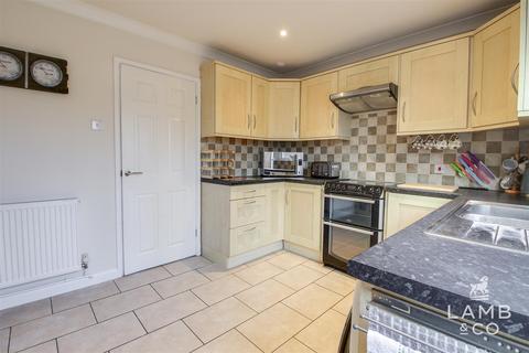 2 bedroom semi-detached house for sale, Ladbrooke Road, Clacton-On-Sea CO16