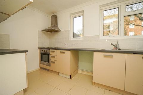 2 bedroom flat for sale, Southdown Avenue, Hastings