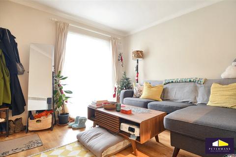 1 bedroom apartment to rent, Grovelands Close, London, SE5