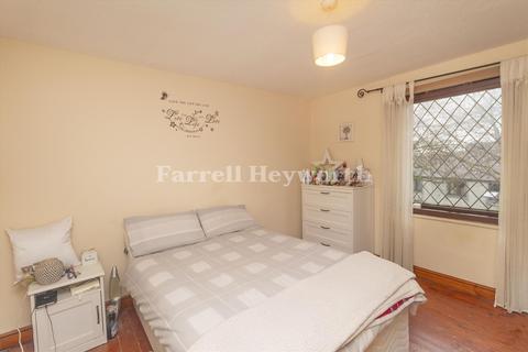 10 Crossdale Square, Lancaster, LA1 3QL