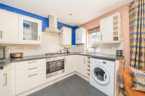 1 bedroom flat for sale, Burcham Close, Hampton TW12