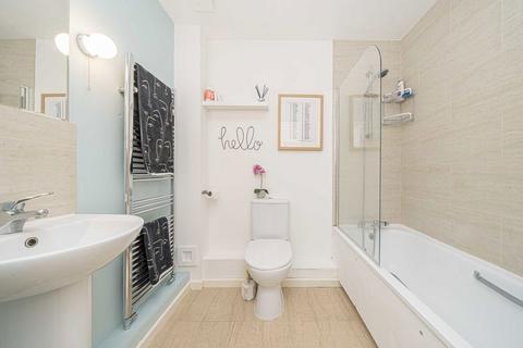 3 Burcham Close, Hampton, TW12 2EP