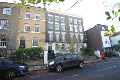 3 bedroom flat for sale, Crooms Hill, London SE10