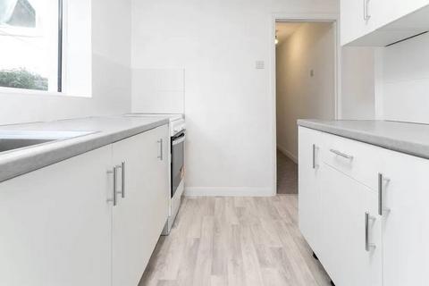 1 bedroom flat to rent, Aislibie Road, SE12