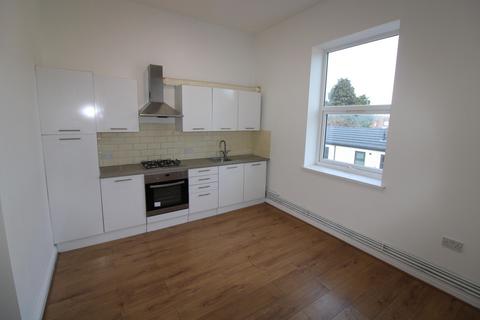 2 bedroom flat to rent, St Paul St West , Burton upon Trent DE14