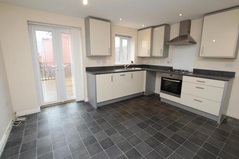 5 bedroom terraced house to rent, Wood Mead, Bristol BS16