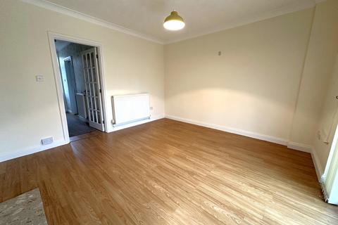 2 bedroom terraced house to rent, Duke Street, Sutton Coldfield, West Midlands, B72