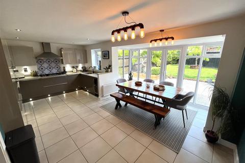 4 bedroom detached house to rent, Patrons Drive, Elworth, Sandbach