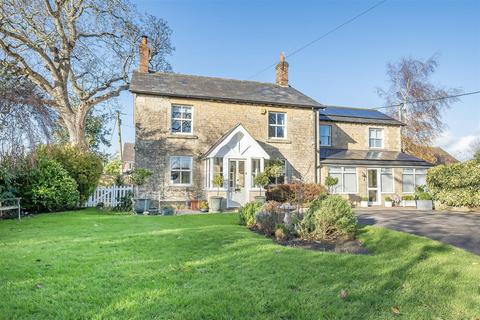 4 bedroom detached house for sale, Anchor Road, Calne