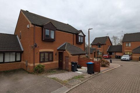 4 bedroom semi-detached house to rent, Crosby Court, Crownhill, Milton Keynes