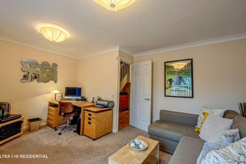 26 Watersmeet Way, London, SE28 8PU
