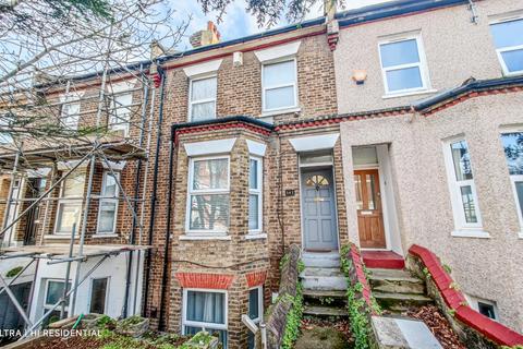 3 bedroom maisonette for sale, Herbert Road, Plumstead, London, SE18