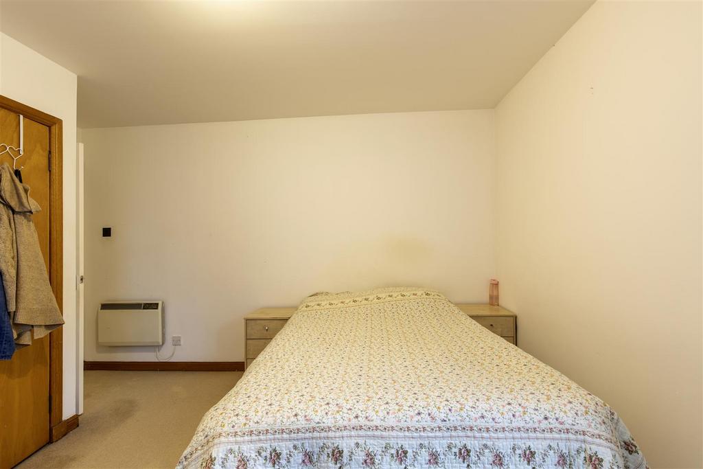 28 A Kinnoull Street Perth-12.jpg